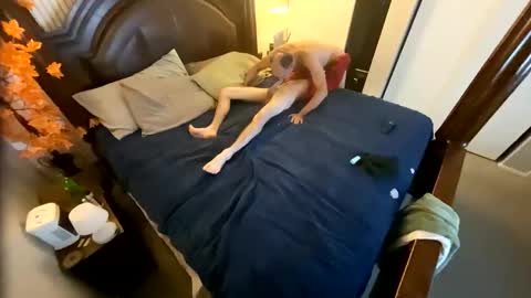 Snapshot of dgcasper chatting on 11-14-25, 08:57 aves4fun online show from 11-14-25, 08:57