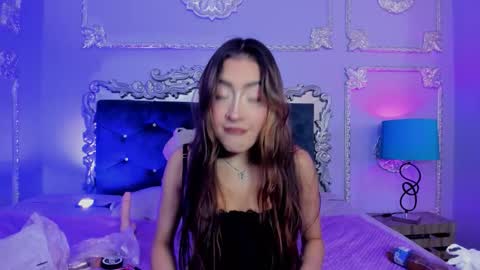 Dhalia online show from 02-18-26, 05:14