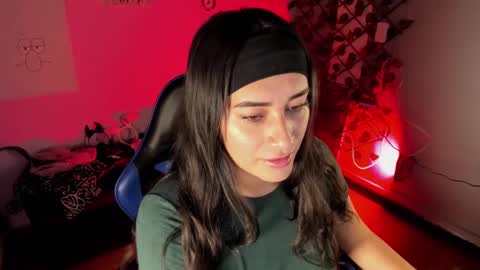 dhaniela naugthy online show from 11-20-25, 07:35