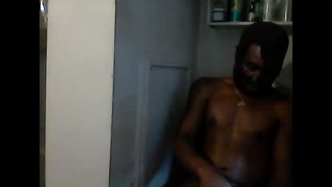 Marcus D-von Steel as the raunchy ass sniffer thrill me with your online show from 10-12-25, 04:50