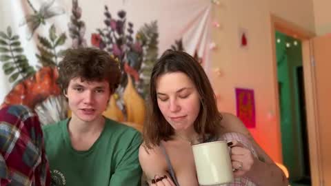 Di Alex online show from 02-27-25, 01:38