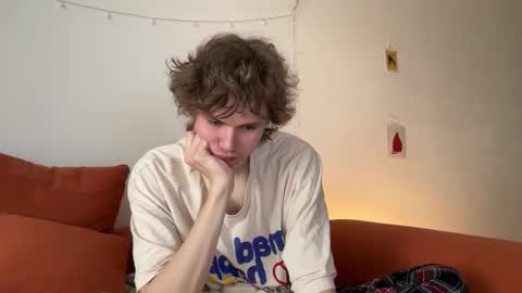 Di Alex online show from 10-22-25, 09:09