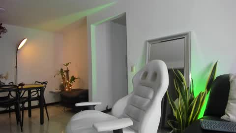 Diego online show from 02-23-25, 01:35