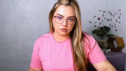 Kriss online show from 05-12-26, 10:23