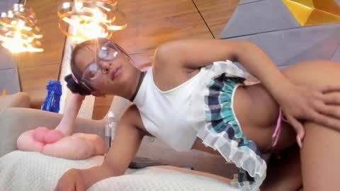 Snapshot of diamond_black19 chatting on 01-17-25, 08:11 Camila and Megan online show from 01-17-25, 08:11