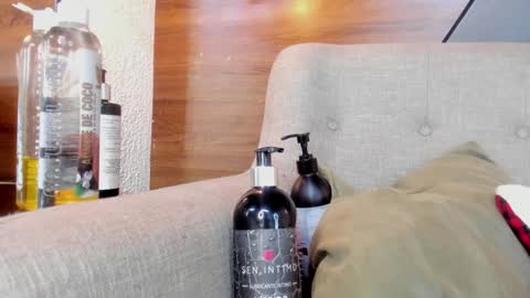 Snapshot of diamond_black19 chatting on 01-31-25, 02:07 Camila and Megan online show from 01-31-25, 02:07