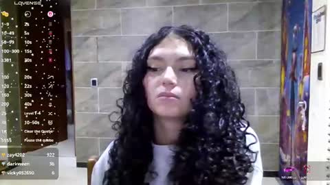 Snapshot of diamond_curls05 chatting on 07-28-26, 07:39 DiamondCurls online show from 07-28-26, 07:39