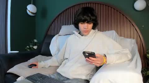 Snapshot of diamond_twink chatting on 07-15-26, 05:34 diamond_twink online show from 07-15-26, 05:34