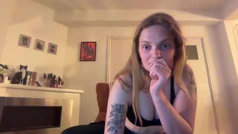 diamonddenisax online show from 04-18-26, 07:51