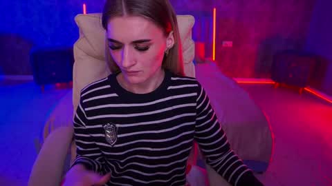 DiamondNina online show from 04-16-26, 08:09