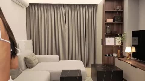 Iris online show from 03-17-26, 07:28