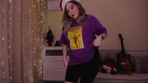 Diana online show from 12-19-24, 09:51