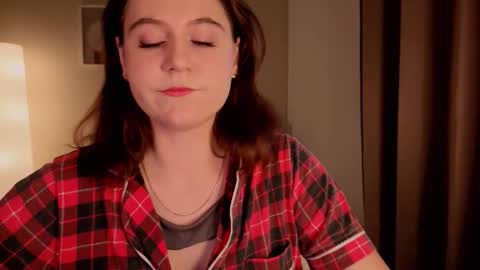 Diana online show from 11-14-25, 04:22