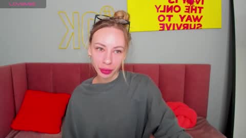 Diana  online show from 11-20-25, 02:45