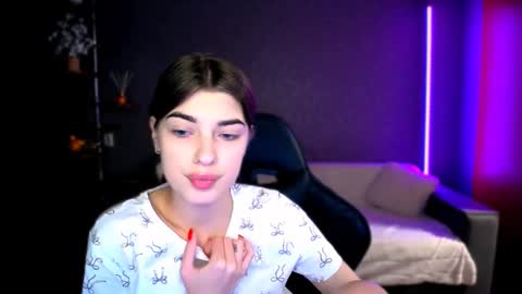 DIANA  online show from 09-19-25, 05:13