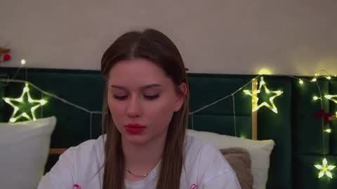 Diana online show from 12-16-25, 03:28