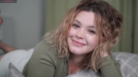 Olga online show from 01-21-25, 05:09