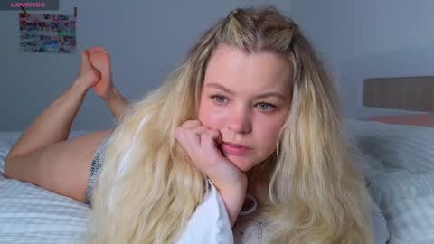 Olga online show from 10-25-25, 12:45