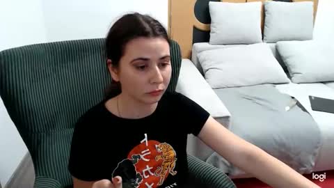 dianasmiey7 online show from 11-08-25, 08:07