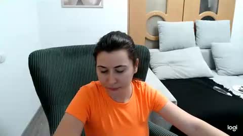 dianasmiey7 online show from 01-18-26, 07:50