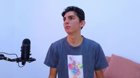 Ana  Leo online show from 02-24-25, 12:26