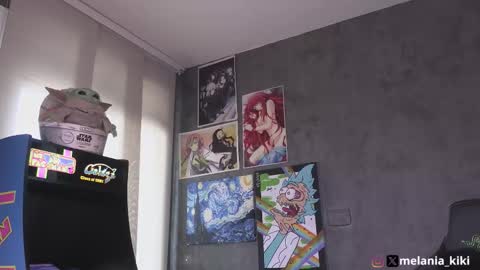 Snapshot of dianne_nanatzu chatting on 11-21-25, 08:51 Melania - online show from 11-21-25, 08:51