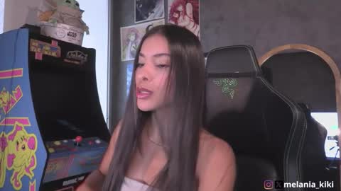 Snapshot of dianne_nanatzu chatting on 11-27-25, 10:12 Melania - online show from 11-27-25, 10:12