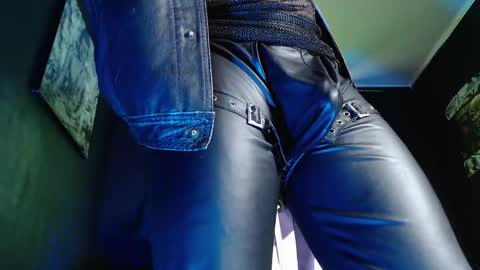 DICAPRIO online show from 04-17-26, 06:33