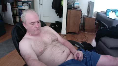 Snapshot of dickflasher5 chatting on 01-17-25, 08:33 Richard Fleischer online show from 01-17-25, 08:33