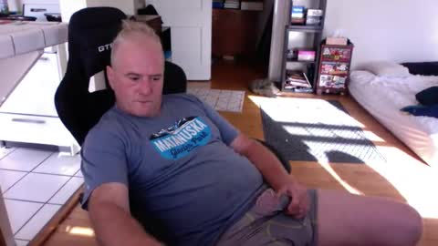 Snapshot of dickflasher5 chatting on 10-03-25, 02:25 Richard Fleischer online show from 10-03-25, 02:25