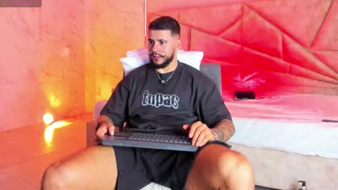 Dick Griffith online show from 11-30-25, 01:59