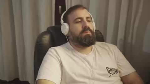Snapshot of dicristalino chatting on 05-19-26, 01:56 Cristian Dipolino online show from 05-19-26, 01:56