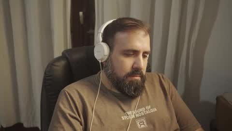 Snapshot of dicristalino chatting on 05-21-26, 12:39 Cristian Dipolino online show from 05-21-26, 12:39