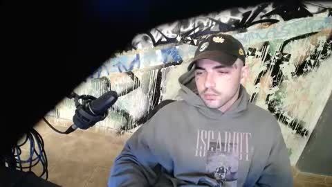 Snapshot of didismurf02 chatting on 11-15-25, 11:32 didismurf02 online show from 11-15-25, 11:32