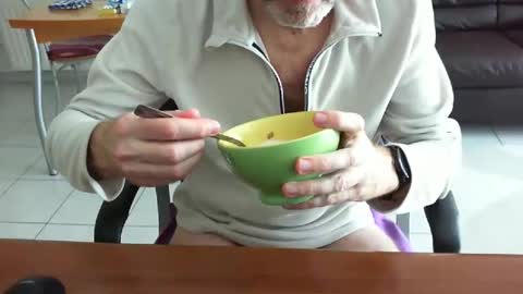 didonc from france..... online show from 04-05-26, 07:49