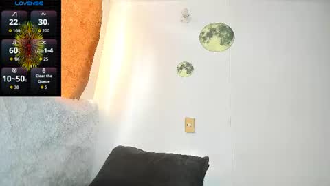 Snapshot of diego__cruz chatting on 06-17-26, 03:35 Diego online show from 06-17-26, 03:35