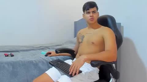 Snapshot of diego_cazas chatting on 02-08-25, 03:08 DIEGO CAZAS online show from 02-08-25, 03:08
