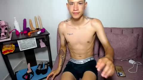 Snapshot of diego_porn chatting on 06-10-26, 04:45 diego_porn online show from 06-10-26, 04:45