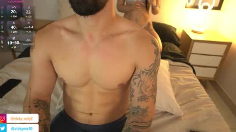 Diego and Vicky    online show from 11-25-25, 06:08