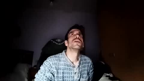 Snapshot of dieguito124 chatting on 11-17-25, 11:32 dieguito124 online show from 11-17-25, 11:32