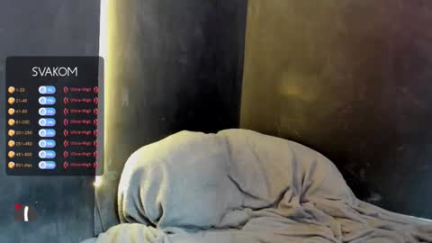 diemond_latinx98 online show from 10-11-25, 03:10