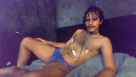 diemond_latinx98 online show from 05-31-26, 02:24