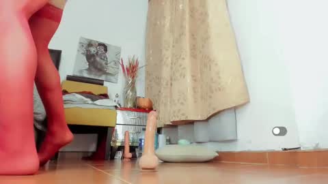 difiortiffany online show from 10-23-25, 04:01