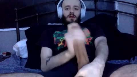 Snapshot of digbicknik chatting on 02-17-25, 11:53 digbicknik online show from 02-17-25, 11:53