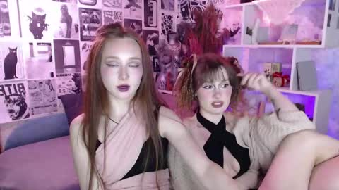 Snapshot of digital_geisha chatting on 10-27-25, 05:50 Hi im Alice 3 Im usualy online 03-10 or 17-21 UTC0 online show from 10-27-25, 05:50