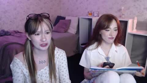 Hi im Alice 3 Im usualy online 03-10 or 17-21 UTC0 online show from 02-03-26, 10:37