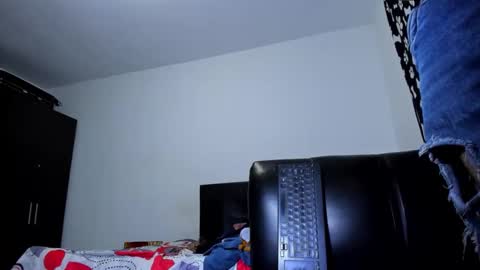 diiego_xxx online show from 12-18-25, 02:50