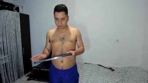 Snapshot of diiego_xxx chatting on 05-07-26, 08:42 diiego_xxx online show from 05-07-26, 08:42