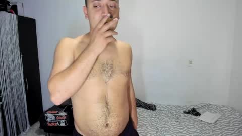 Snapshot of diiego_xxx chatting on 05-10-26, 10:26 diiego_xxx online show from 05-10-26, 10:26