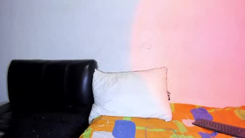 Snapshot of diiego_xxx chatting on 05-20-26, 10:27 diiego_xxx online show from 05-20-26, 10:27